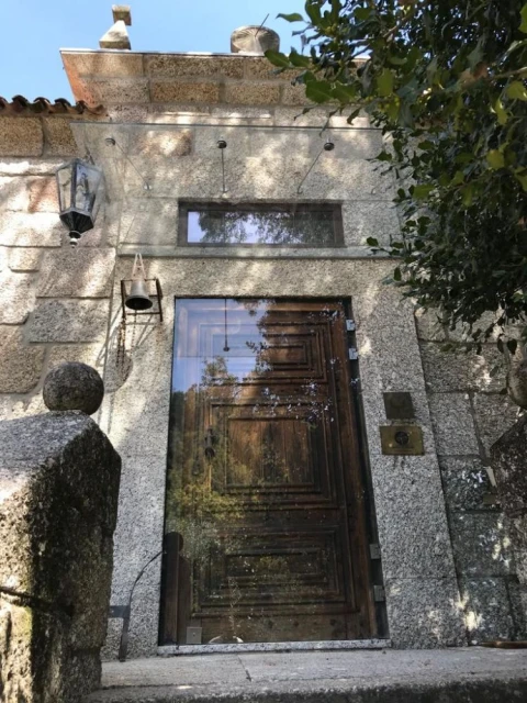 Quinta T9 para Venda em Ventosa e Cova