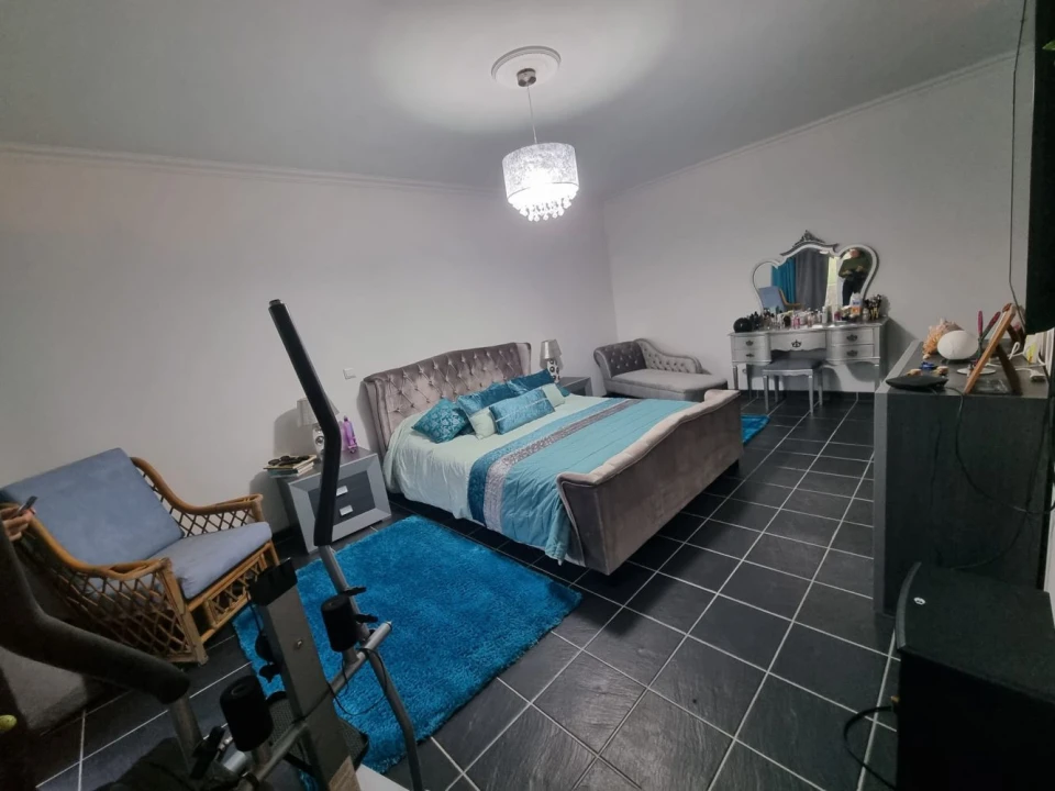 Moradia T6 para Venda em Tramagal Foto 11