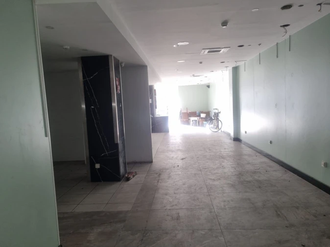 Loja para Arrendamento em Avenidas Novas Foto 2