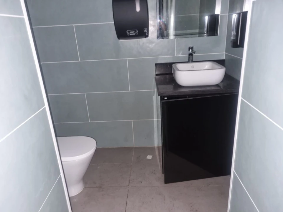 Loja para Arrendamento em Avenidas Novas Foto 14