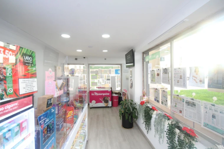 Loja para Venda em Rio de Mouro Foto 3