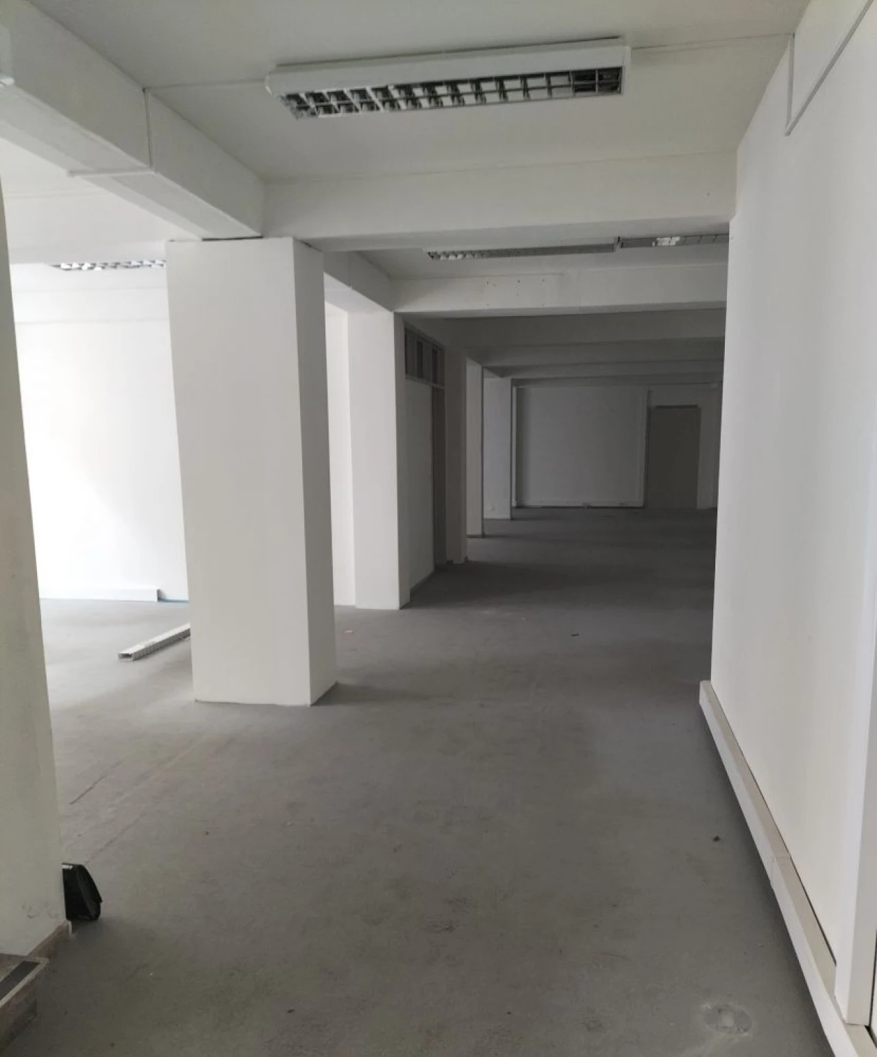 Loja para Venda em Torres Novas (Santa Maria, Salvador e Santiago) Foto 2