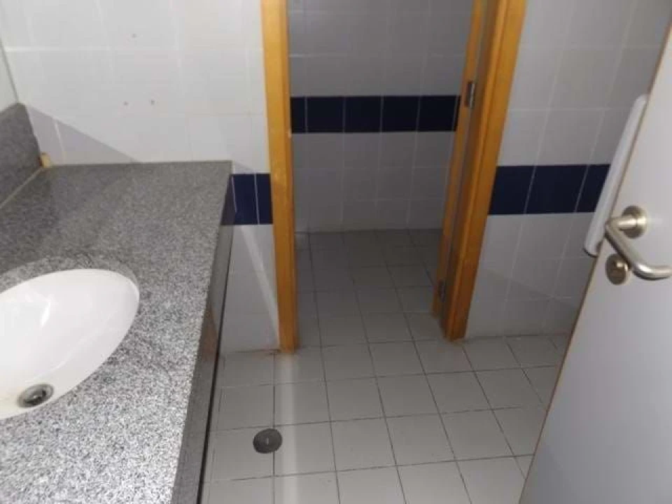 Loja para Venda em Amiais de Baixo Foto 5