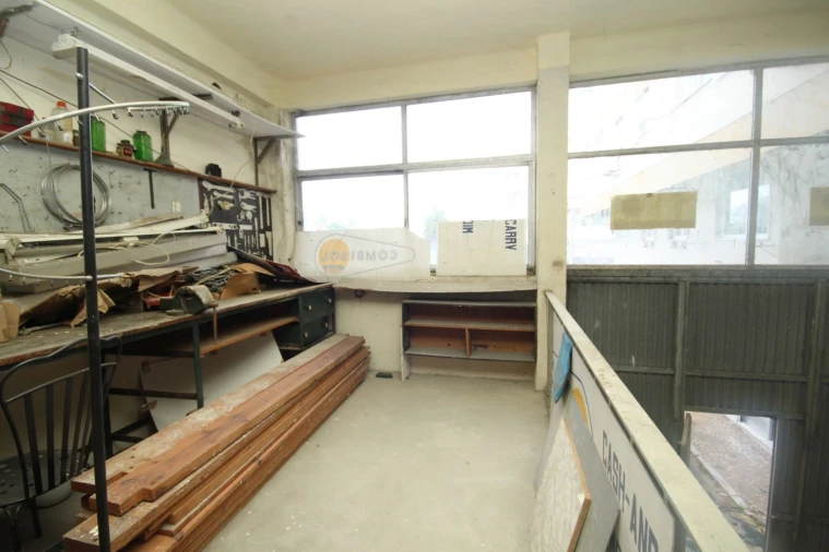 Loja para Venda em Algés, Linda-A-Velha e Cruz Quebrada-Dafundo Foto 9