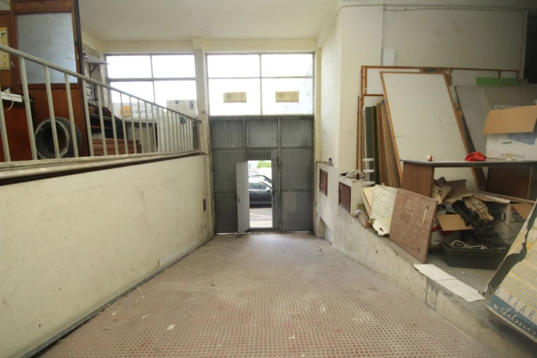 Loja para Venda em Algés, Linda-A-Velha e Cruz Quebrada-Dafundo Foto 4