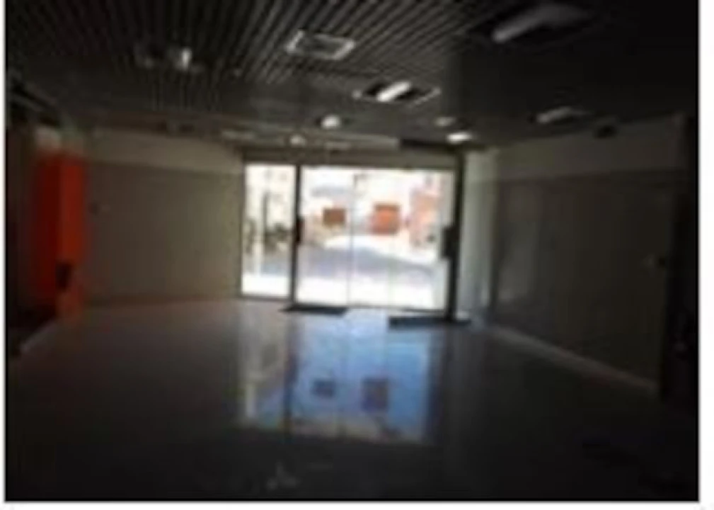 Loja para Venda em Amiais de Baixo Foto 5