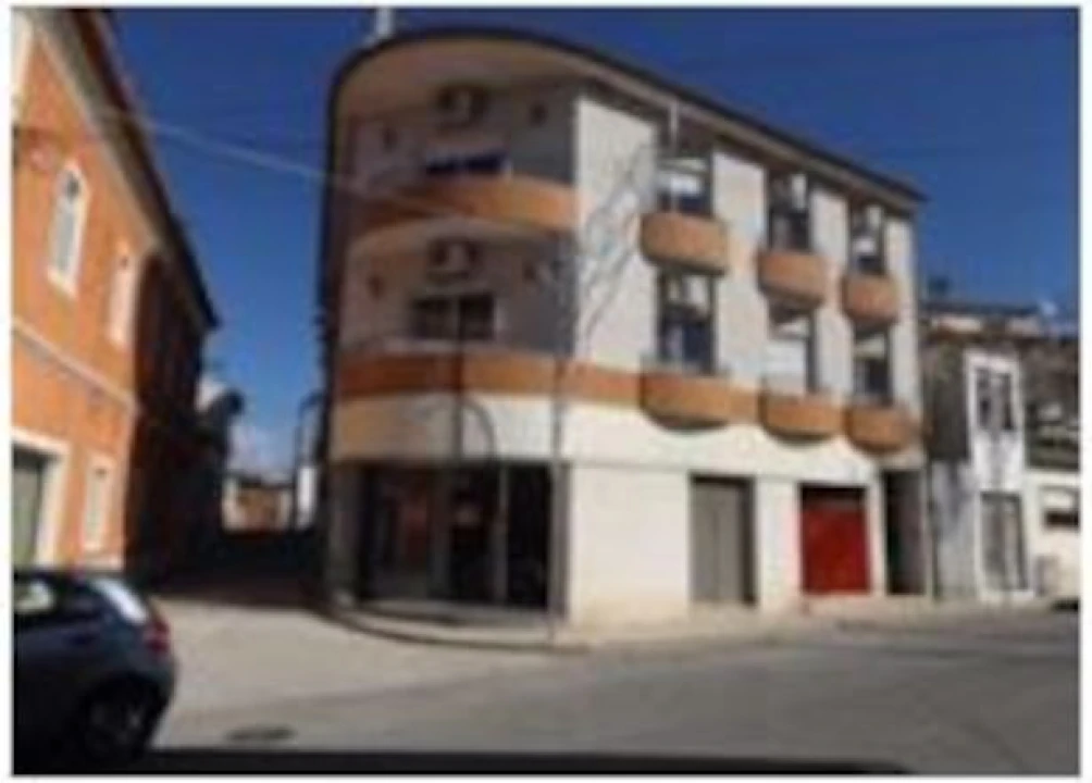 Loja para Venda em Amiais de Baixo Foto 2