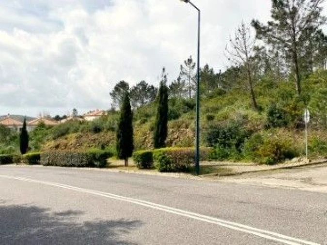 Terreno para Venda em Queluz e Belas Foto 1