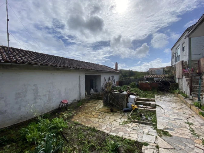 Moradia T2 para Venda em Almargem do Bispo, Pêro Pinheiro e Montelavar Foto 3