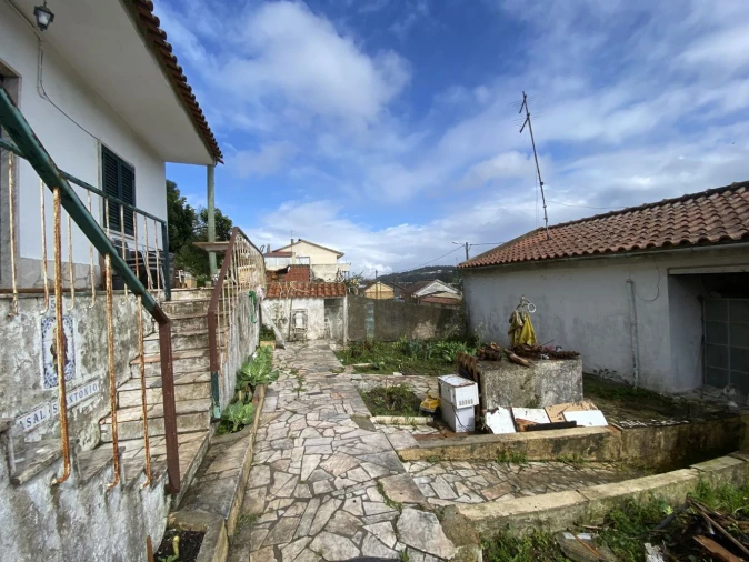 Moradia T2 para Venda em Almargem do Bispo, Pêro Pinheiro e Montelavar Foto 5