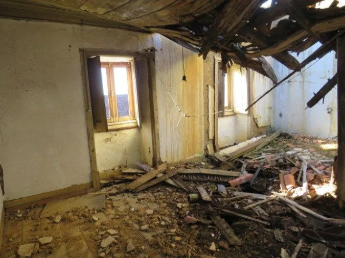 Moradia T0 para Venda em Castanheira de Pêra e Coentral Foto 5