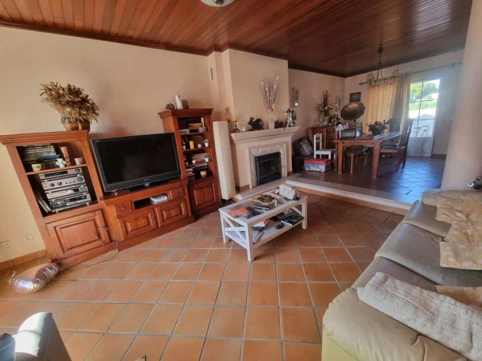 Moradia T6 para Venda em Santiago do Cacém, Santa Cruz e São Bartolomeu da Serra Foto 1