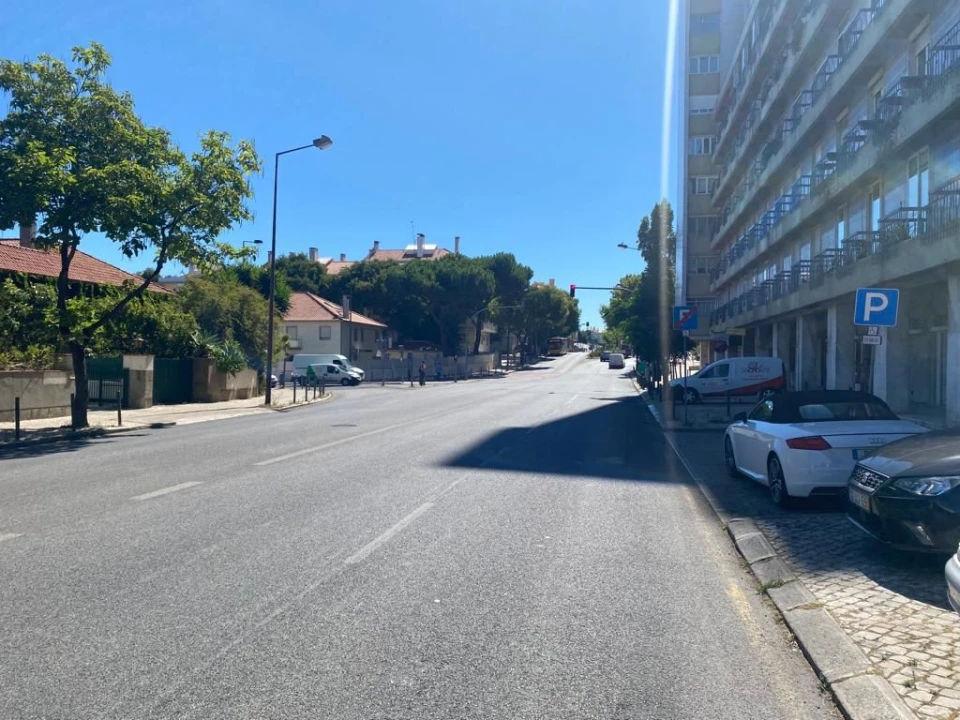Loja para Venda em Benfica Foto 2
