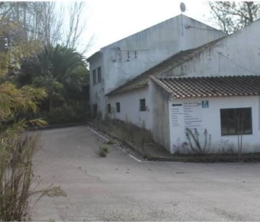 Loja para Venda em Torres Novas (Santa Maria, Salvador e Santiago) Foto 2