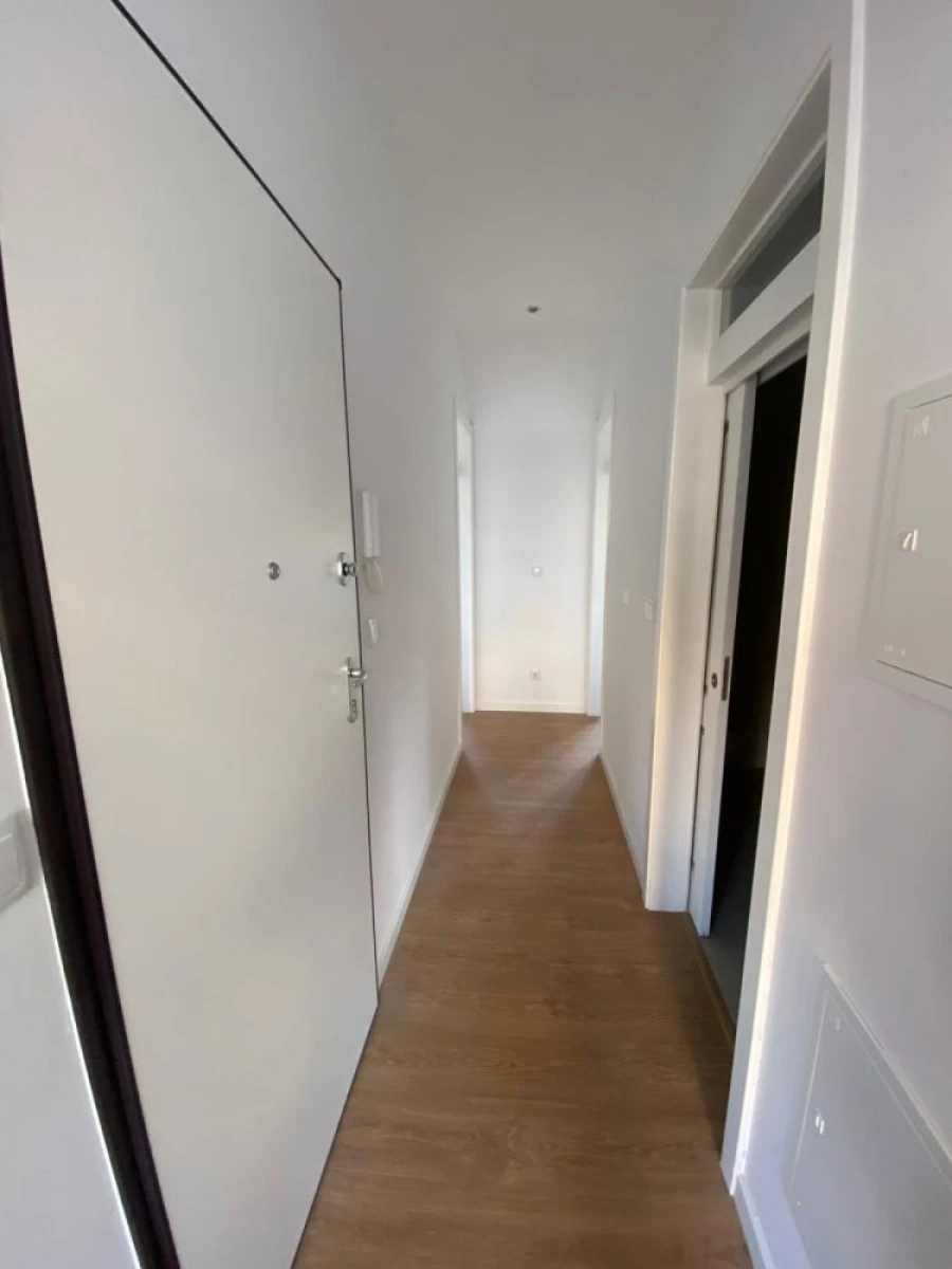 Apartamento T2 para Venda em São Vicente Foto 7