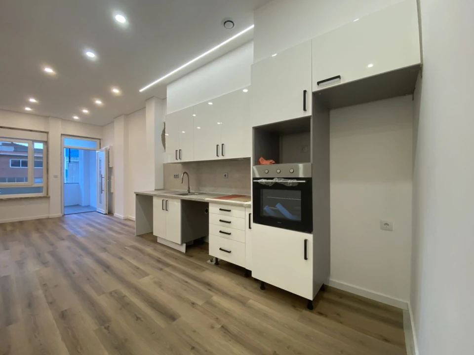 Apartamento T4 para Venda em Rio de Mouro Foto 6