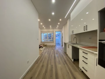 Apartamento T4 para Venda em Rio de Mouro