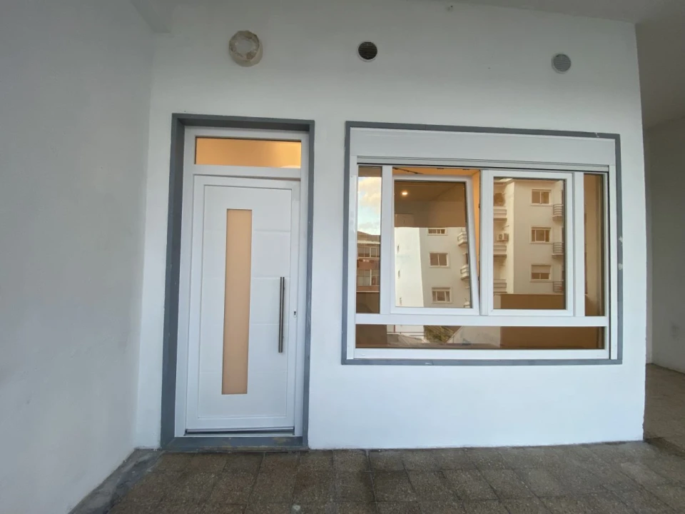 Apartamento T4 para Venda em Rio de Mouro Foto 11