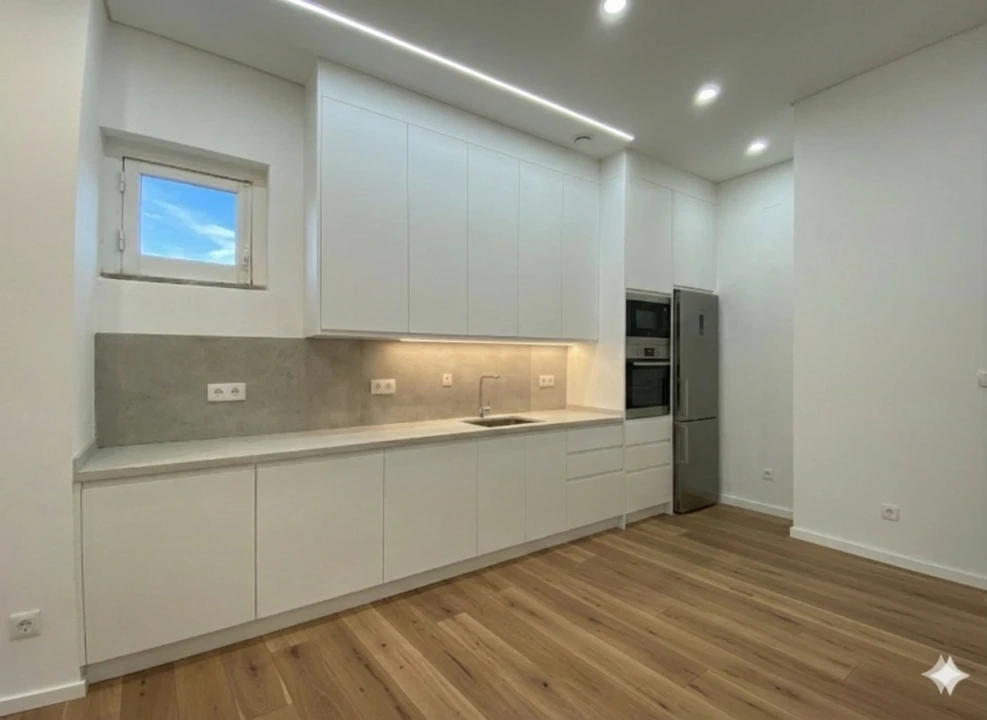 Apartamento T4 para Venda em Rio de Mouro Foto 1