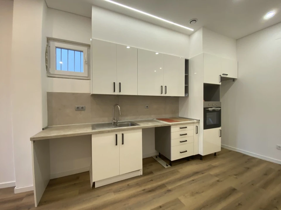 Apartamento T4 para Venda em Rio de Mouro Foto 5