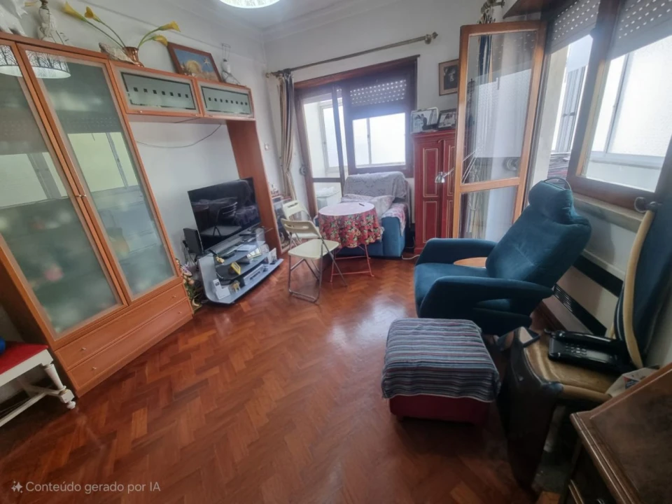 Apartamento T4 para Venda em Arroios Foto 9