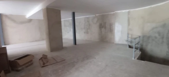 Loja para Arrendamento em Penha de França