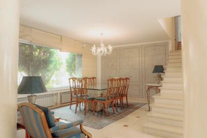 Moradia T7 para Venda em Alvalade