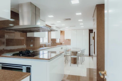 Moradia T7 para Venda em Alvalade