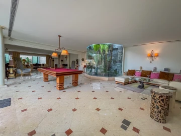 Moradia T7 para Venda em Alvalade