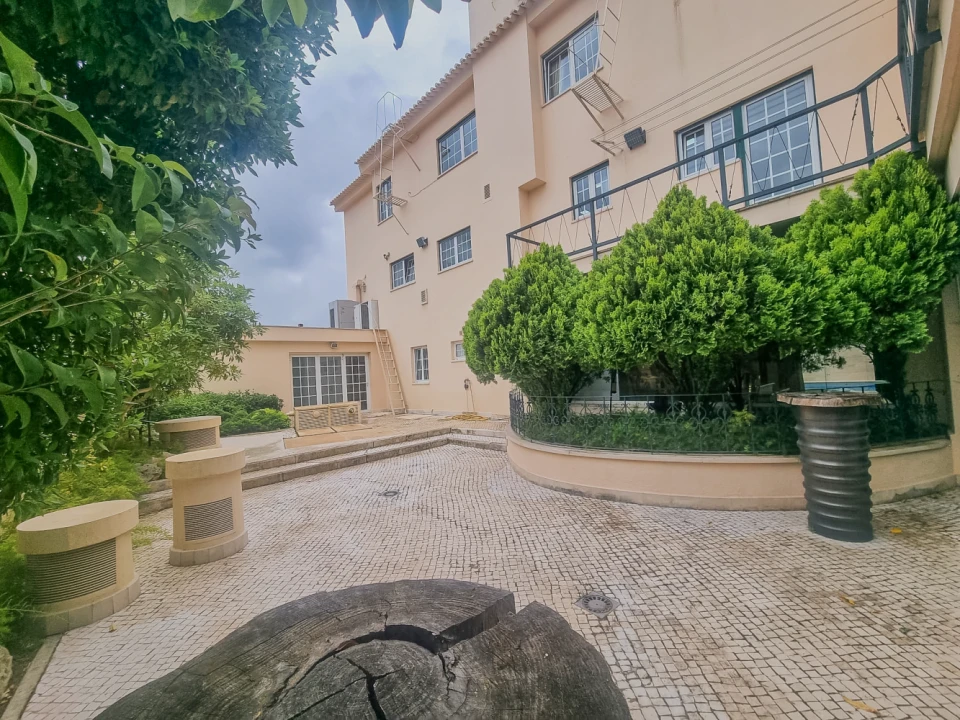 Moradia T7 para Venda em Alvalade Foto 12