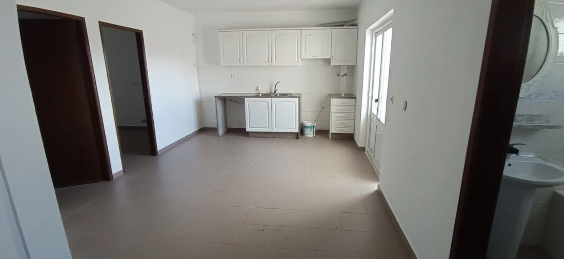 Moradia T5 para Venda em Casal de Cambra Foto 8