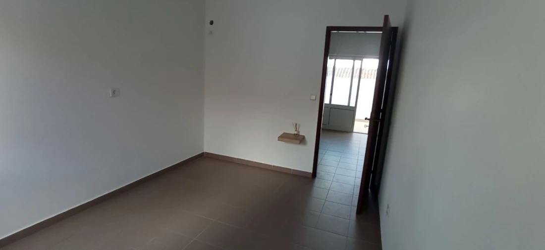 Moradia T5 para Venda em Casal de Cambra Foto 12