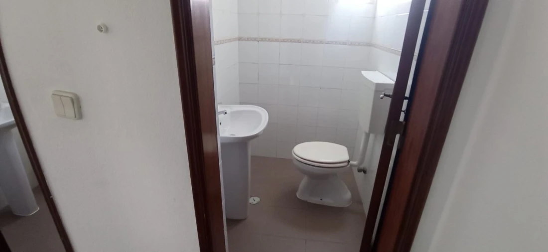 Moradia T5 para Venda em Casal de Cambra Foto 15