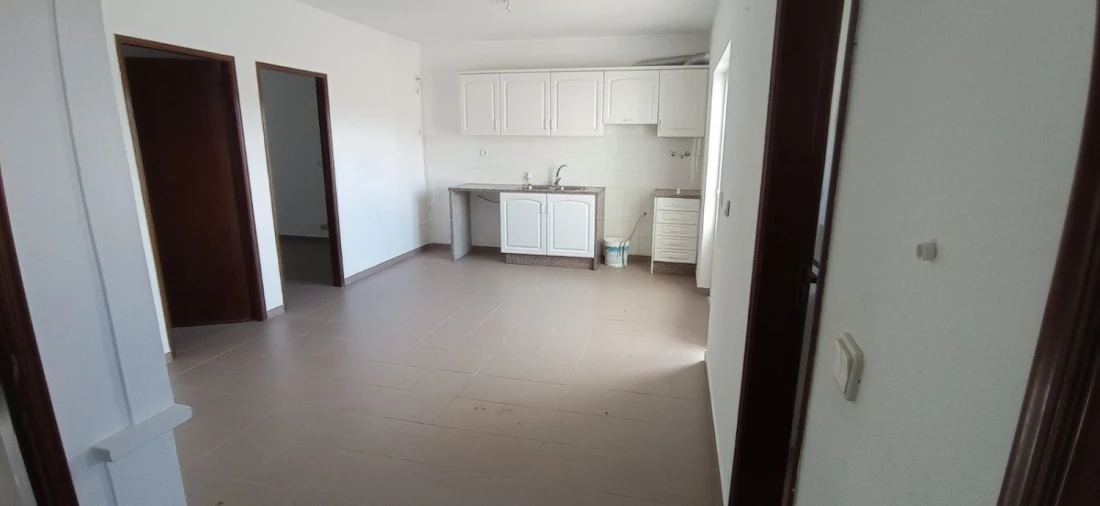 Moradia T5 para Venda em Casal de Cambra Foto 5