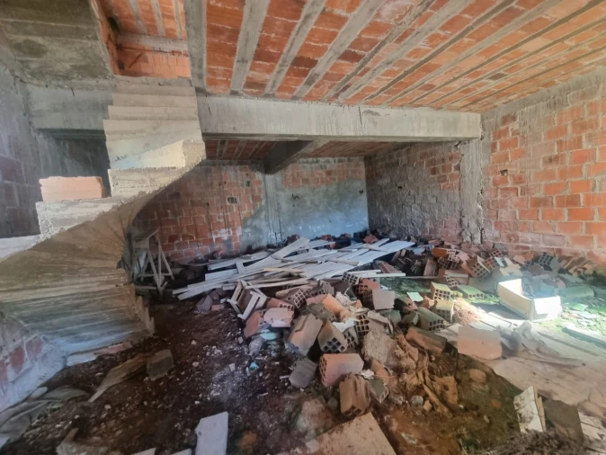 Moradia T0 para Venda em Vimeiro Foto 16