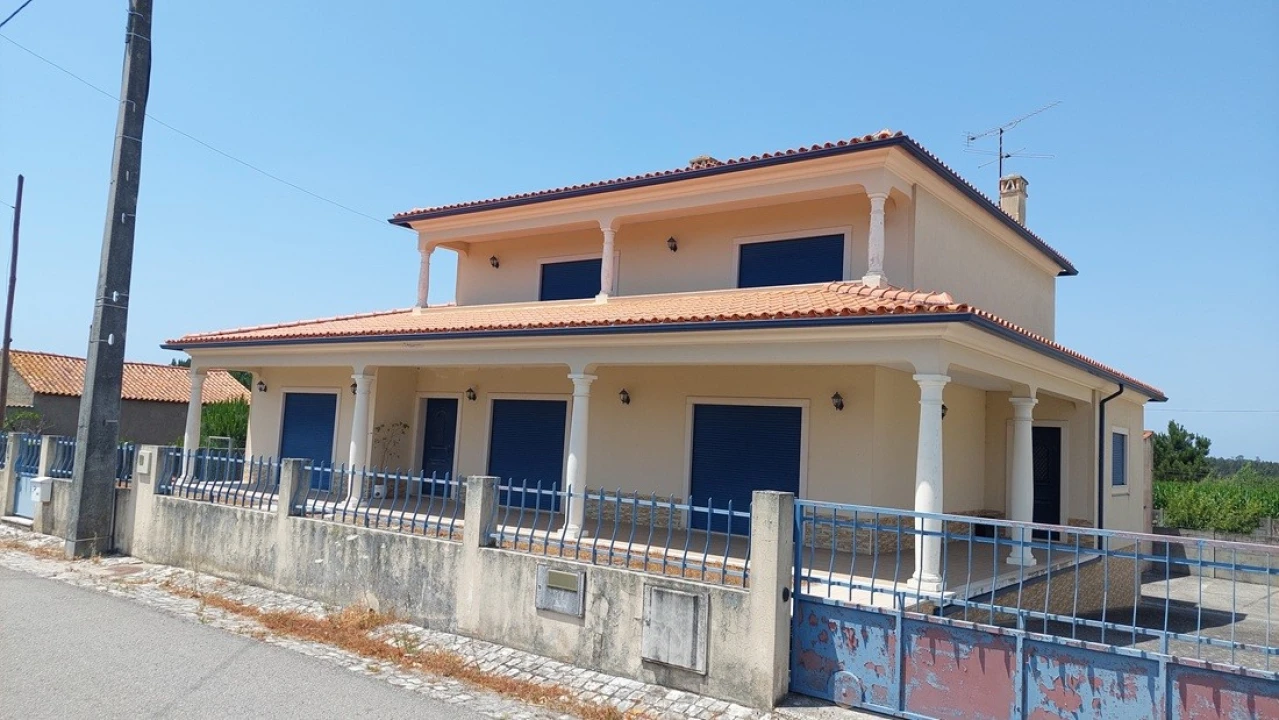 Moradia T4 para Venda em Monte Real e Carvide Foto 2