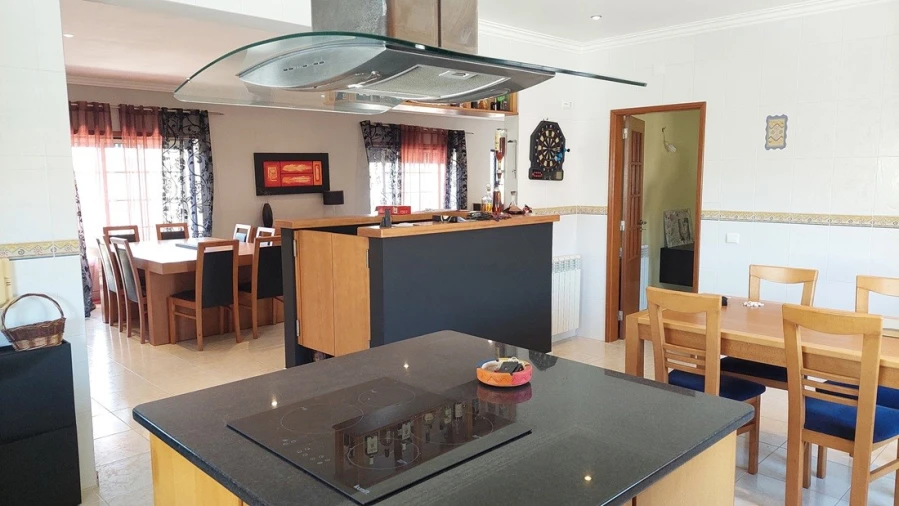 Moradia T4 para Venda em Monte Real e Carvide Foto 9