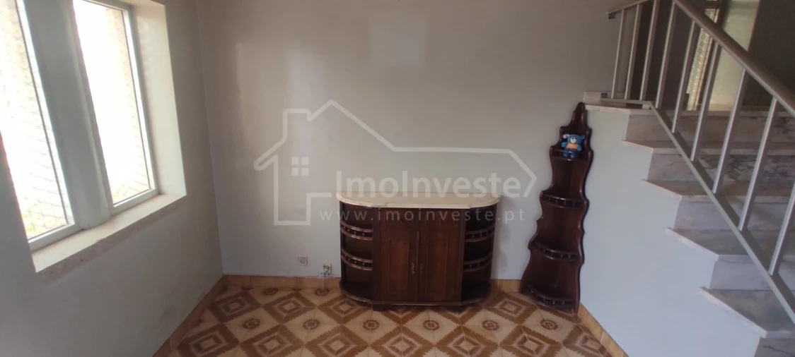 Moradia T5 para Venda em Alcains Foto 16