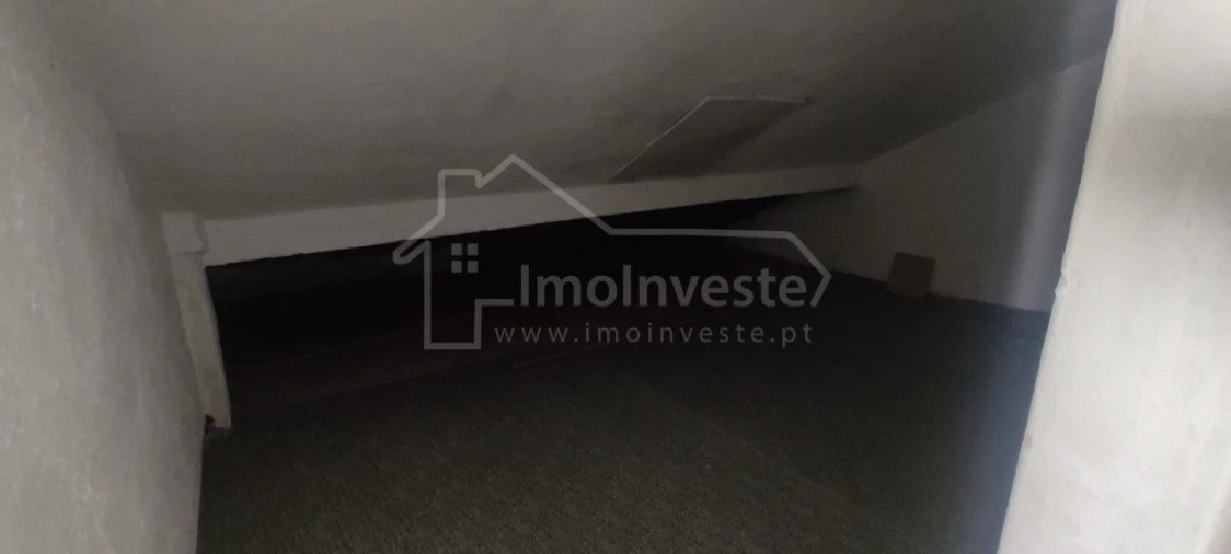 Moradia T5 para Venda em Alcains Foto 22