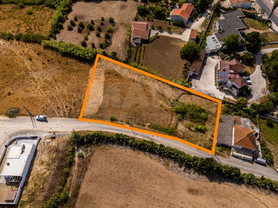 Terreno para Venda em Lourinhã e Atalaia Foto 1