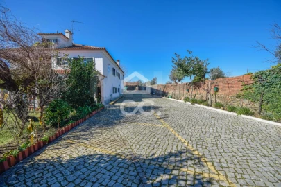 Moradia T9 para Venda em São Pedro de Tomar
