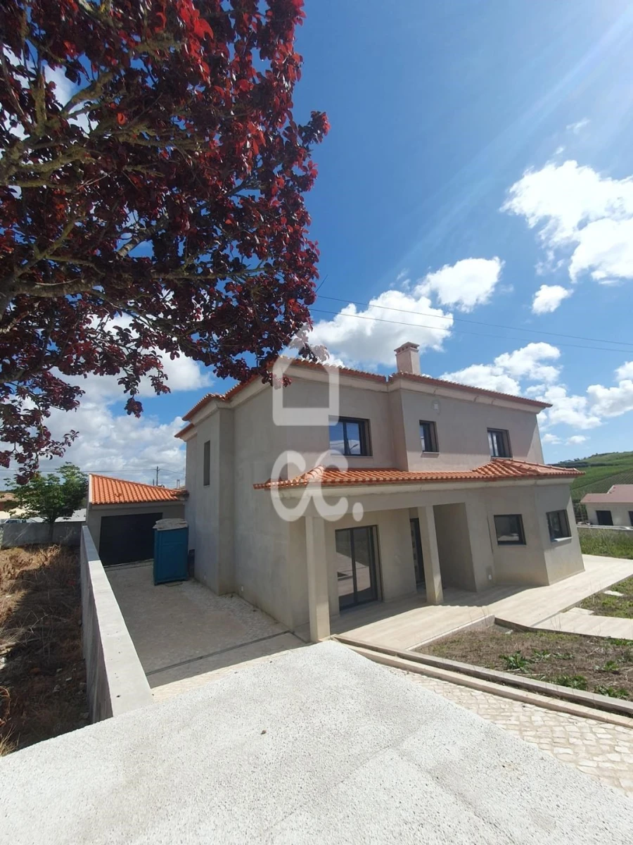 Moradia T5 para Venda em Ventosa Foto 8