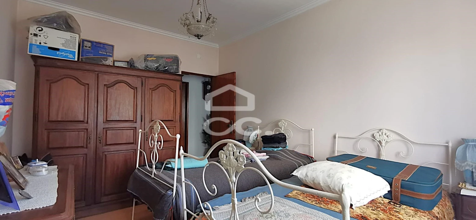 Prédio para Venda em Casal de Cambra Foto 30