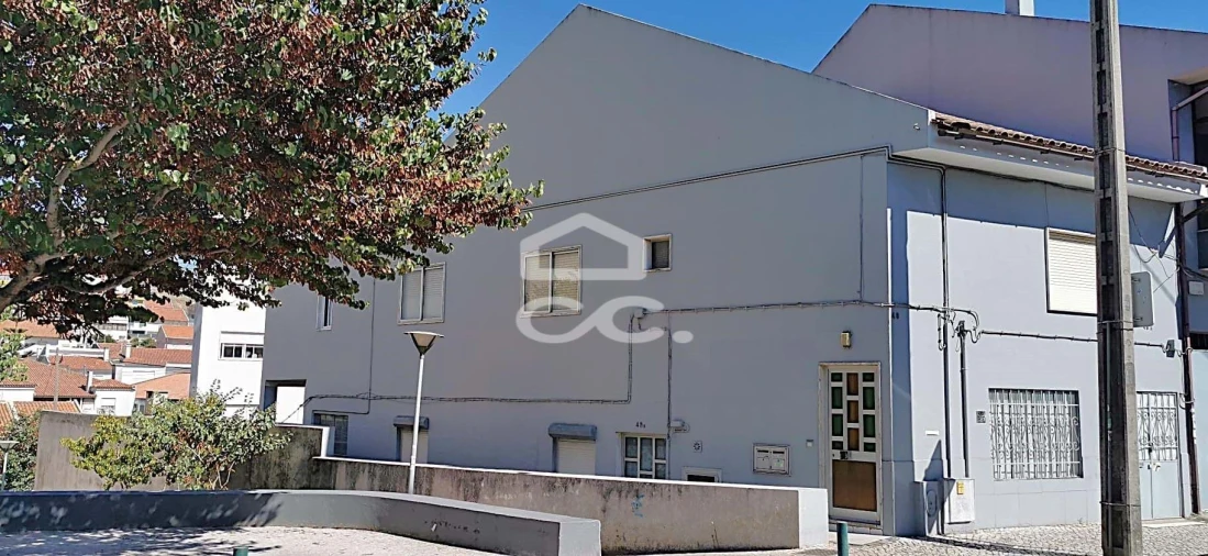 Prédio para Venda em Casal de Cambra Foto 1