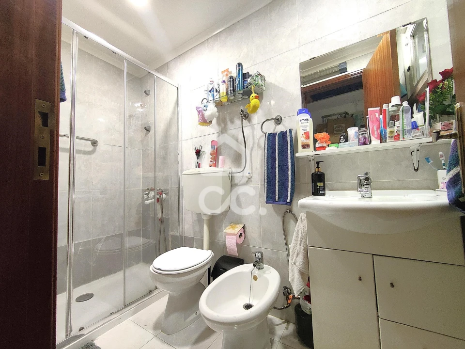 Prédio para Venda em Casal de Cambra Foto 19