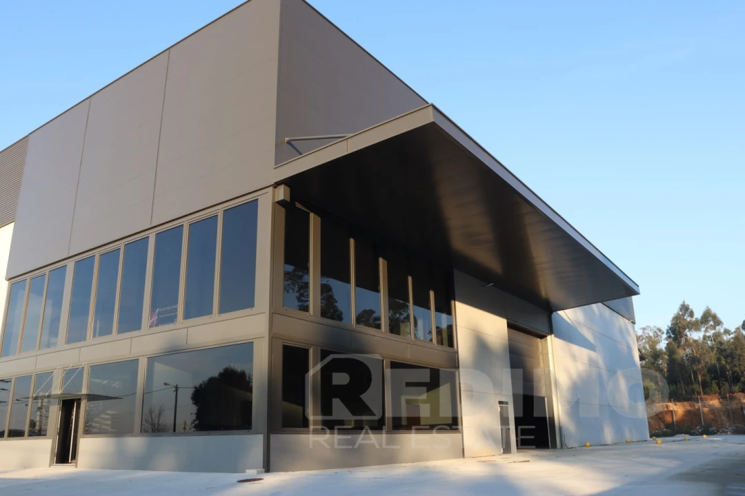 Armazém para Arrendamento em Lourosa Foto 2