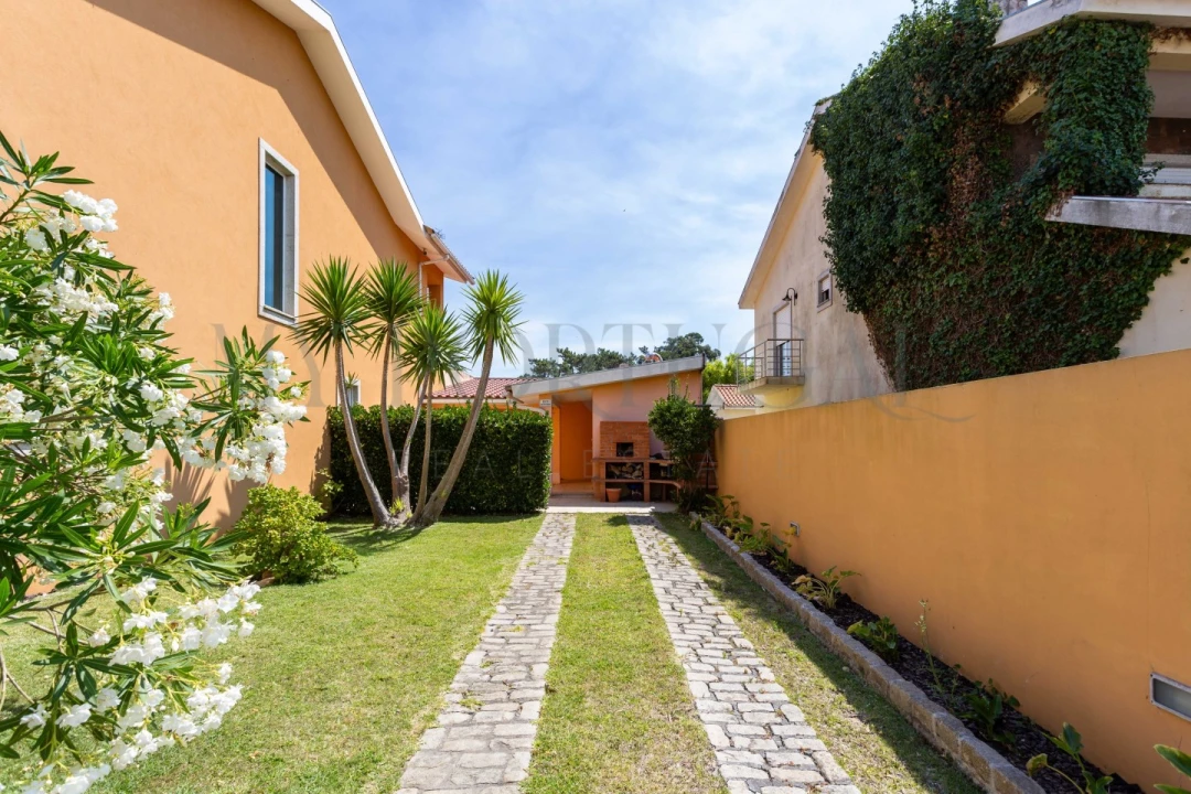 Moradia T5 para Venda em Gafanha da Encarnação Foto 36