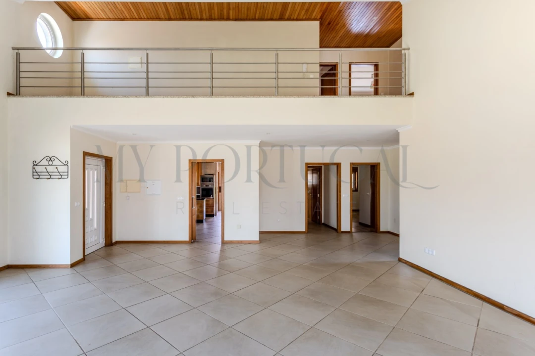 Moradia T5 para Venda em Gafanha da Encarnação Foto 3