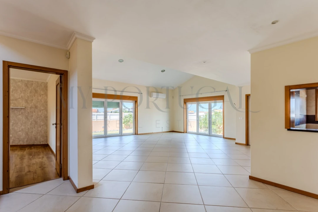 Moradia T5 para Venda em Gafanha da Encarnação Foto 10