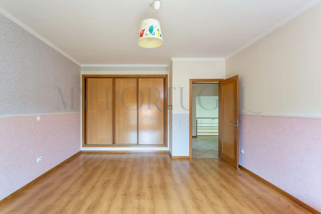 Moradia T5 para Venda em Gafanha da Encarnação Foto 22